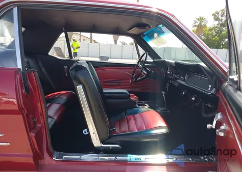 1966 Ford Mustang z USA, uszkodzony, nr VIN 0000006R07A218995